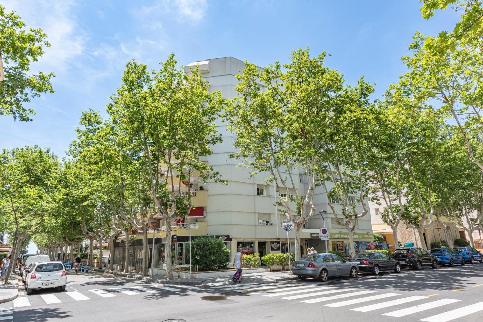 Andavar Salou Kültér fotó